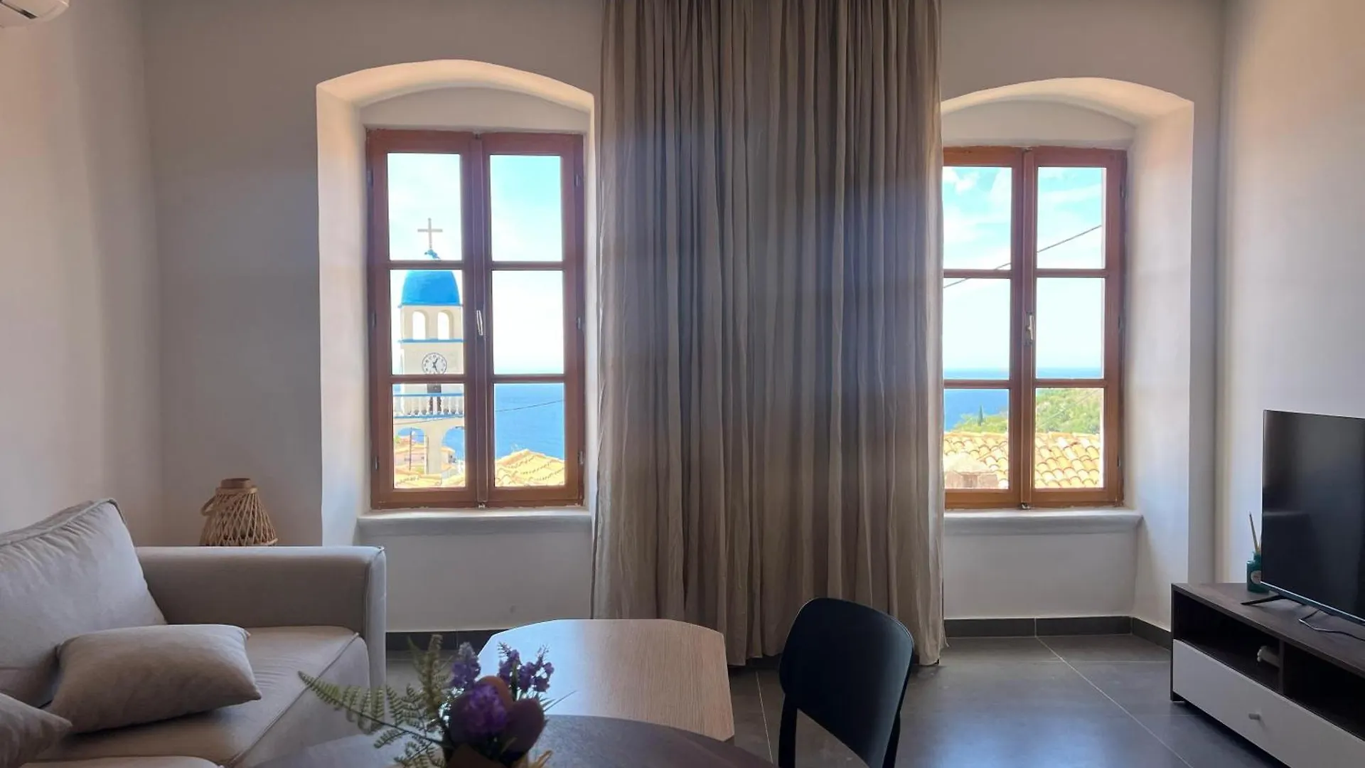 Akil Villa Dhërmi 0*,  Albanien