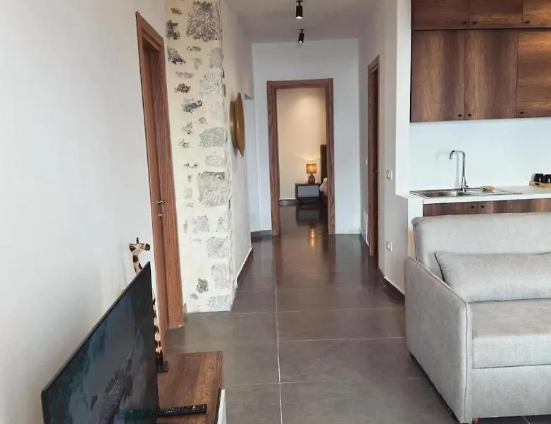 Akil Villa Dhërmi 0*,
